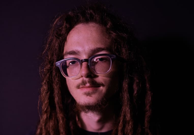 StrAyeocracy on SoundBetter