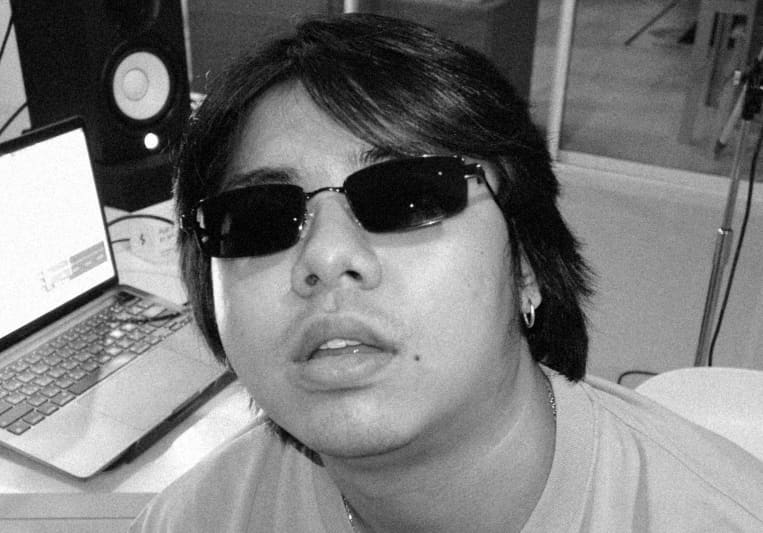 wwiss_0 on SoundBetter