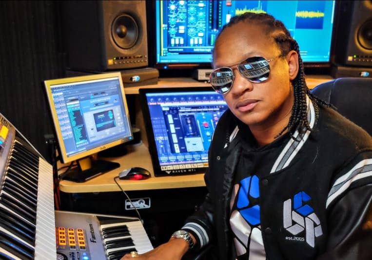 Chris "Big Chrizzle" Dunston on SoundBetter