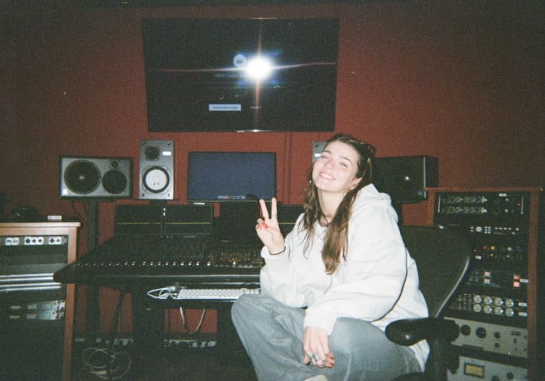 Cordelia Fox on SoundBetter