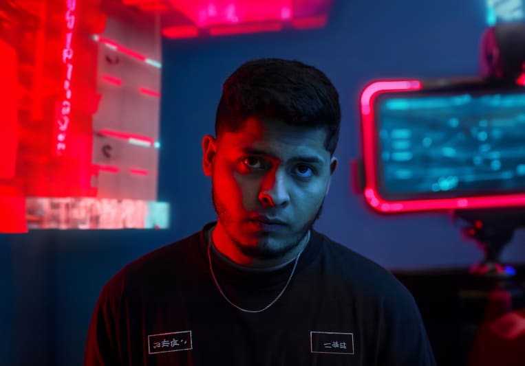 WAVEGLITCH on SoundBetter