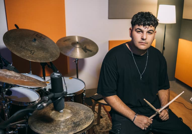 Studio / Session Drummer on SoundBetter