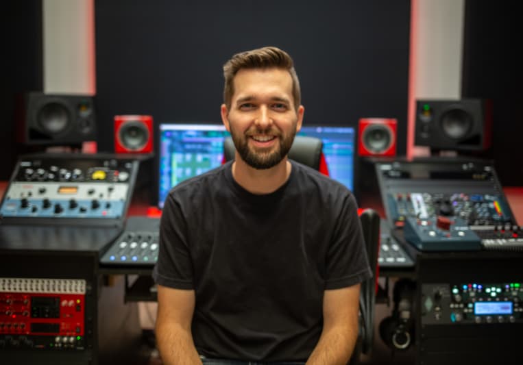 Jonathan Bell on SoundBetter