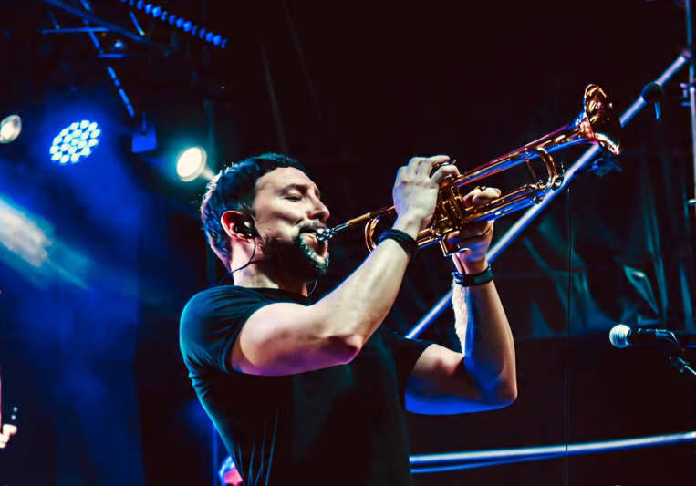 Cris Caceres on SoundBetter