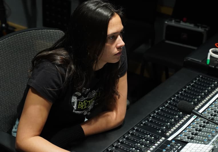 Alexine on SoundBetter