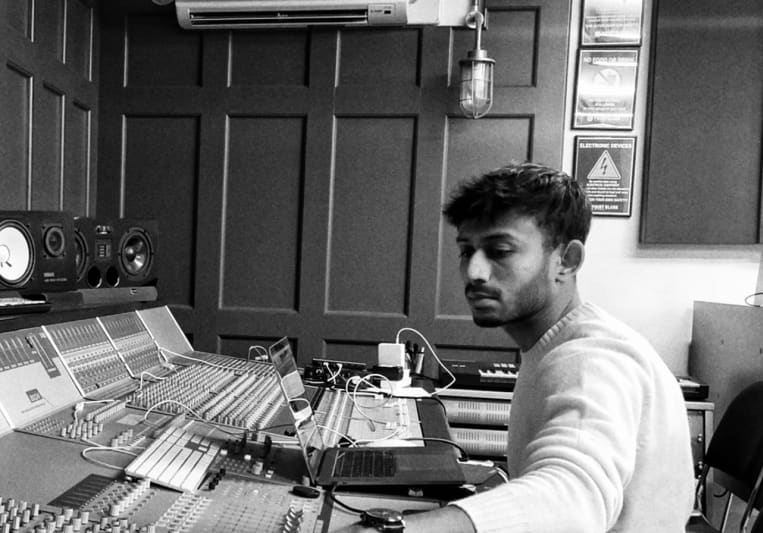 Dheer Modi on SoundBetter