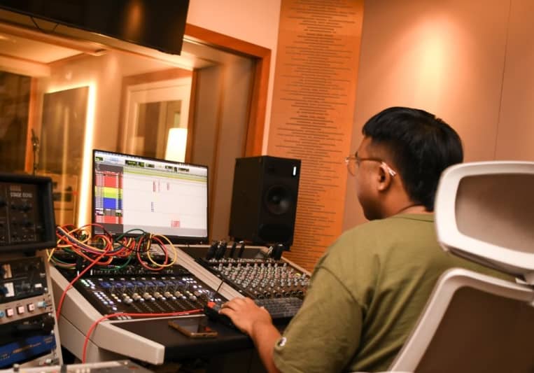 Sarunyoo on SoundBetter