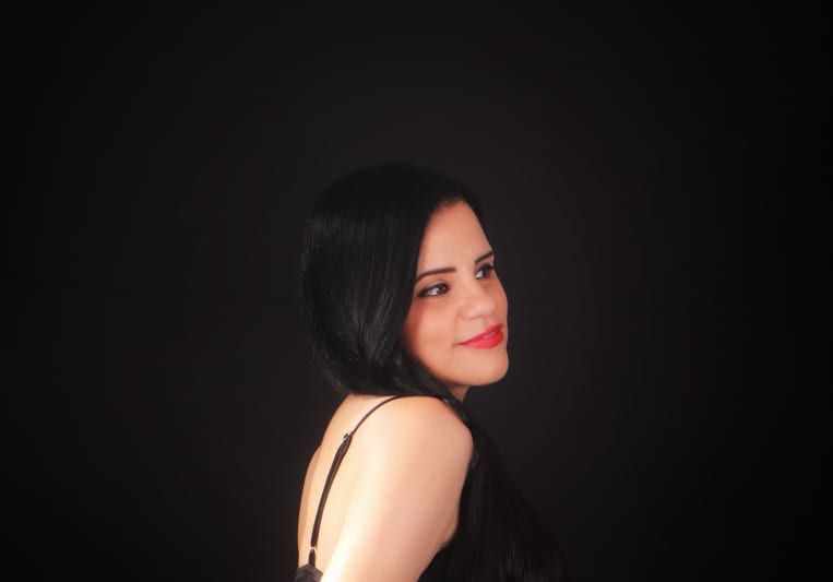 Hilla Peer on SoundBetter