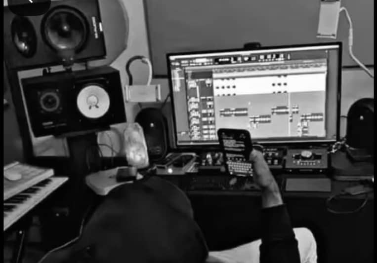 Adrian sant on SoundBetter