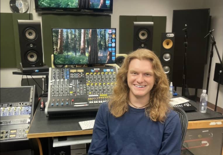 Josh Aarons on SoundBetter