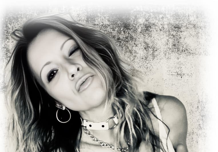 Salme D. on SoundBetter