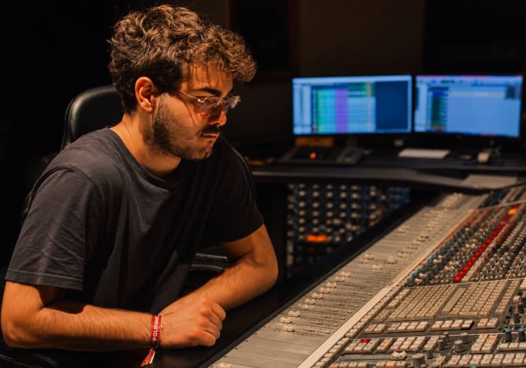 Valerio Cristofalo on SoundBetter