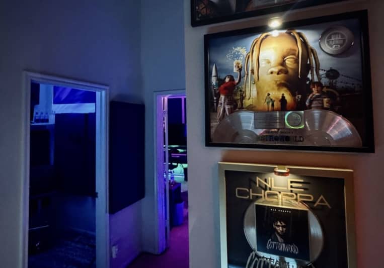 Lunar Mansion Studios on SoundBetter