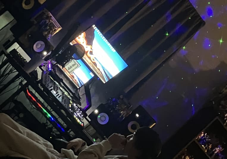 JUST TAY on SoundBetter