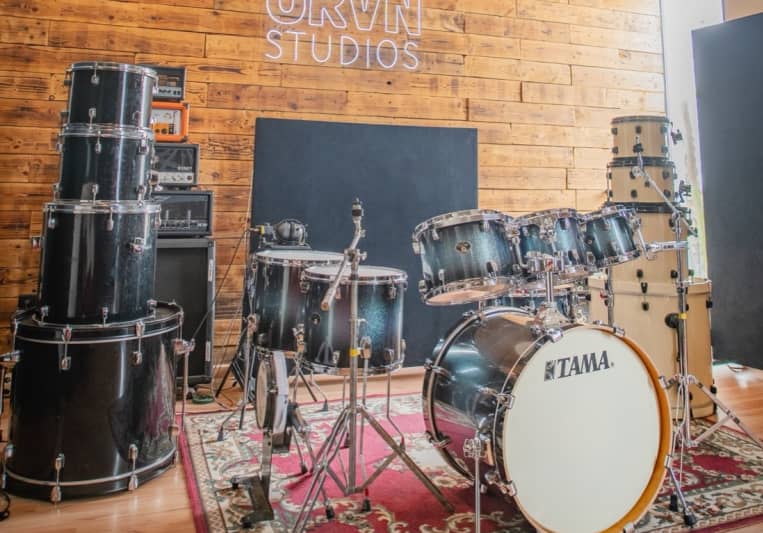 Urvn Studios on SoundBetter