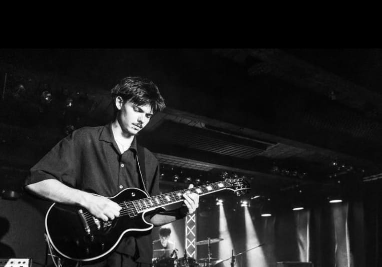 Simon Cerny on SoundBetter
