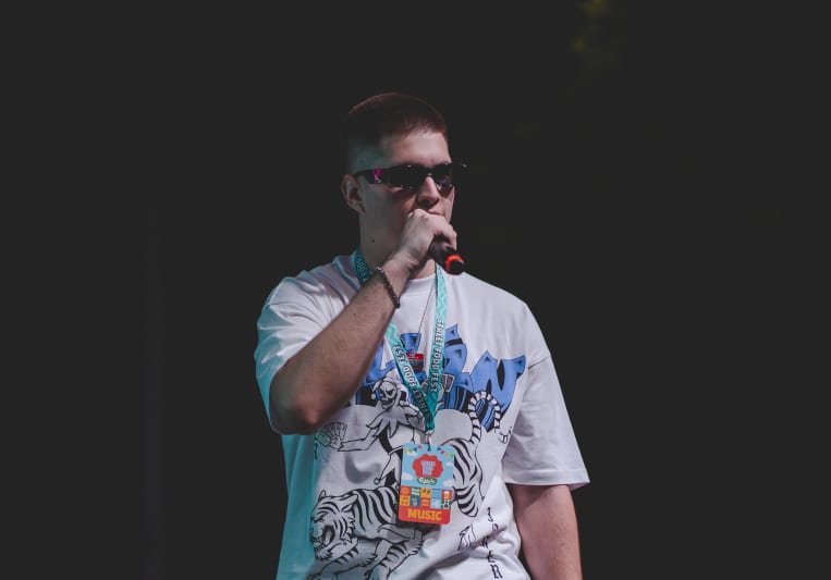Dux on SoundBetter