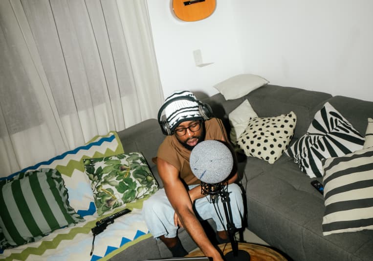 DELE on SoundBetter