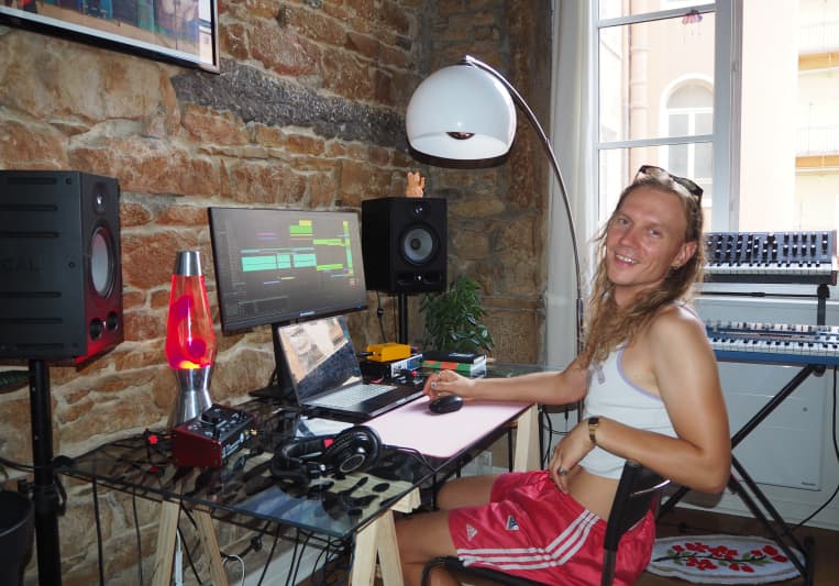 Niki on SoundBetter