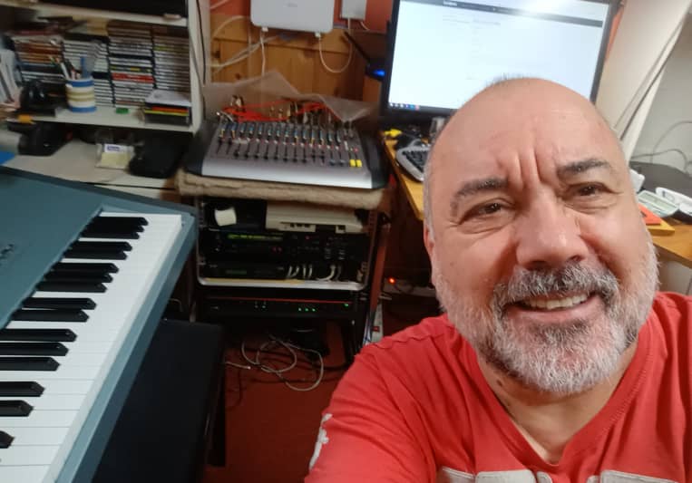 Dimitri on SoundBetter