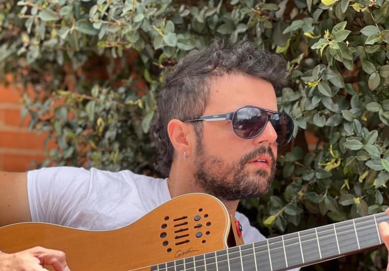 Pop Design Border Line Design GuitarJuan - Guitarrista de sesin pop - Armenia | SoundBetter