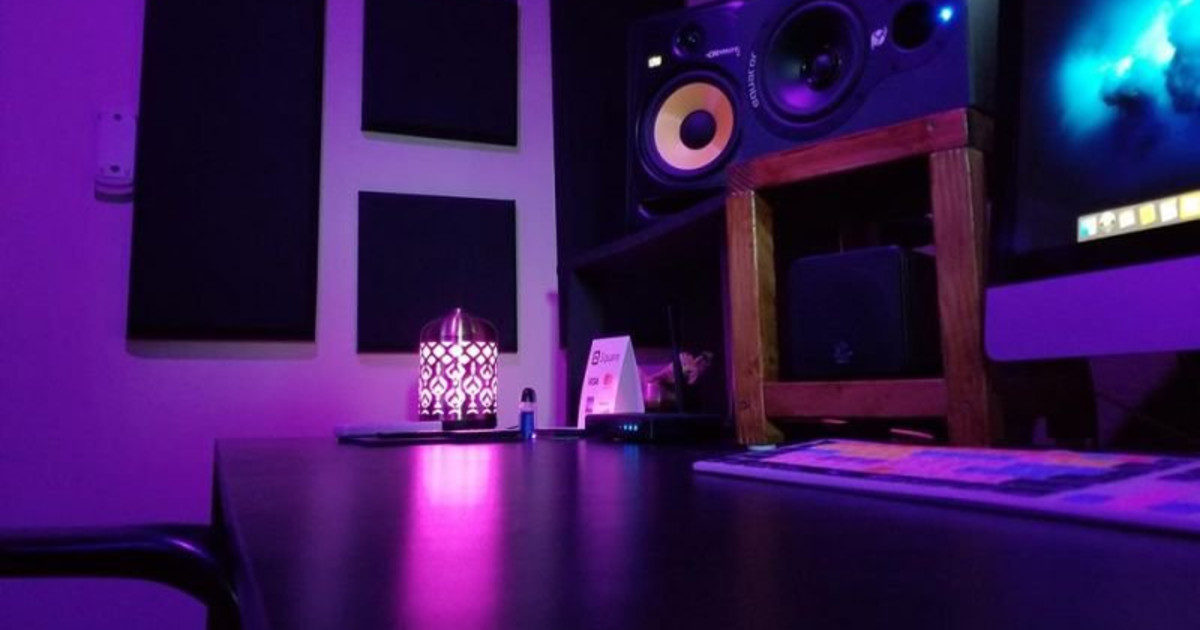 Weekend Studio Vibes: Purple Comet Pro ☔️. #cometpro. #iconicmarscomet  #recordingstudio #musicproducer #studiogrind #recordingartist