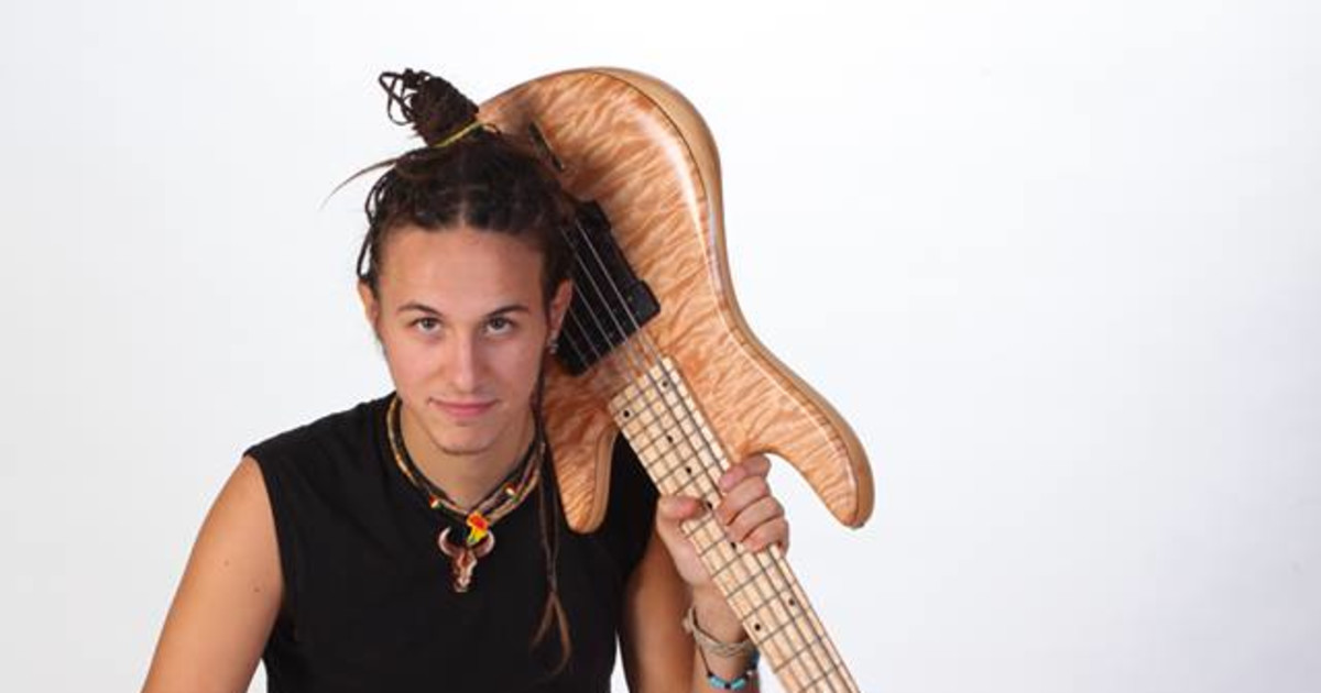 Luca Giachi - Pro Bass Player - Florence | SoundBetter Luca Giachi - Pro Bass Player - Florence | SoundBetter