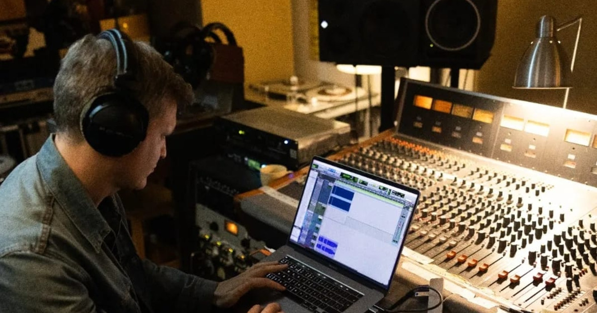Maximo RB - Remote Mixing & Mastering - Málaga | SoundBetter