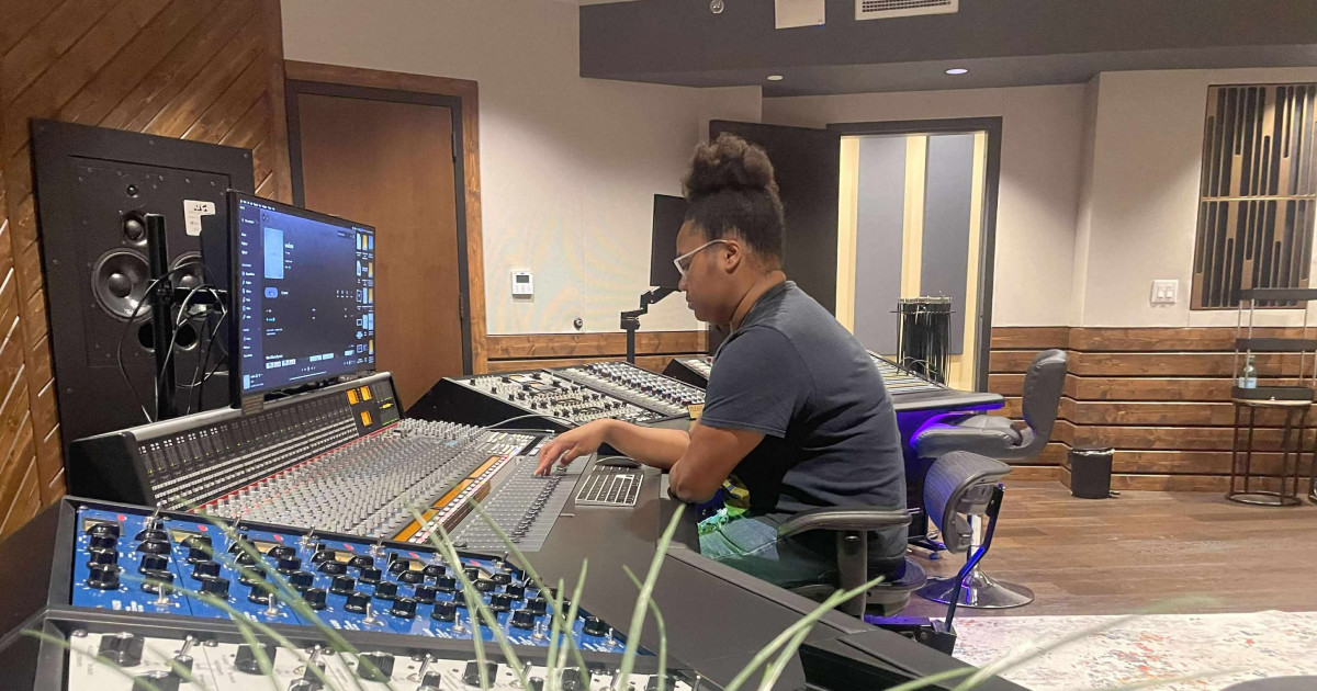 Mixing Engineer Rapper Mixtress - Mixing Engineer - Houston | SoundBetter