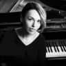 Review by Roxane Smirnoff