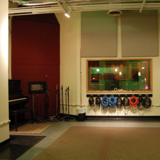 Q DIVISION STUDIOS on SoundBetter