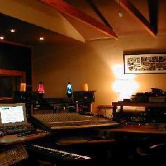 Wonderland Studios on SoundBetter