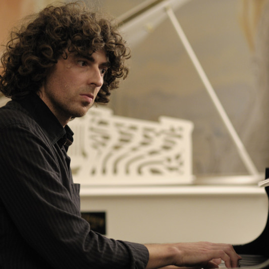 Oscar Del Barba on SoundBetter