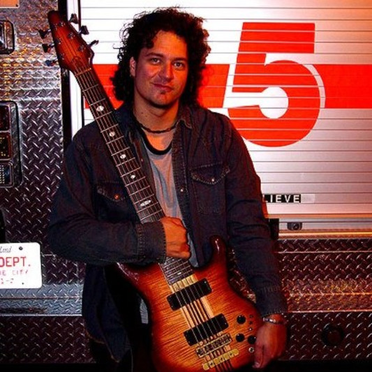 Your Session Bassist on SoundBetter