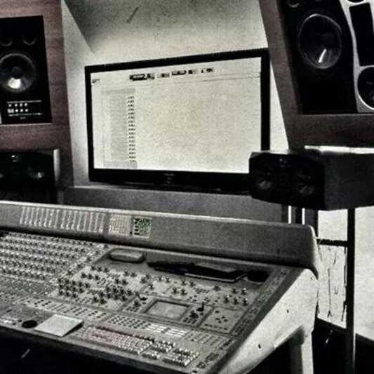 Bounce Recording Studio on SoundBetter