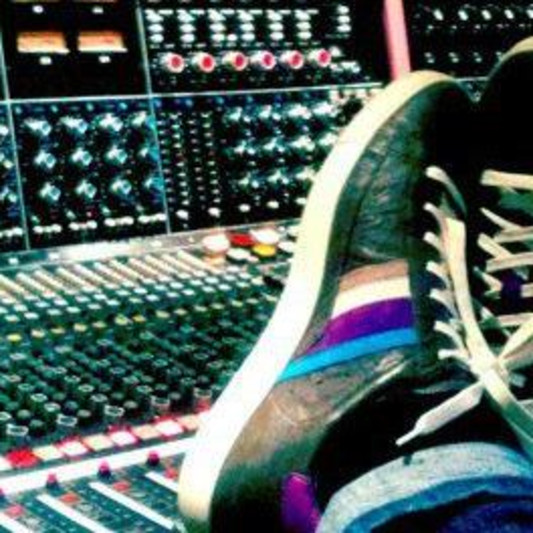 Cameron Lister on SoundBetter