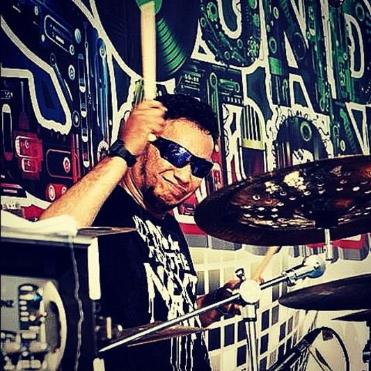 webster manuhutu on SoundBetter