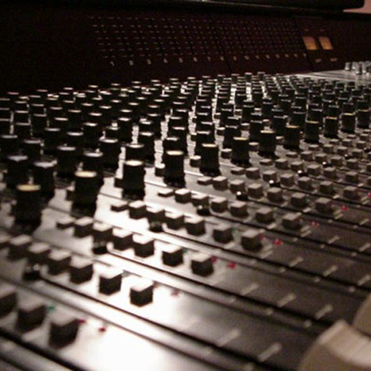Acoustic Chambers on SoundBetter