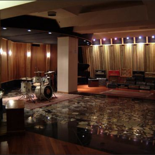 Groovemaster Studios on SoundBetter
