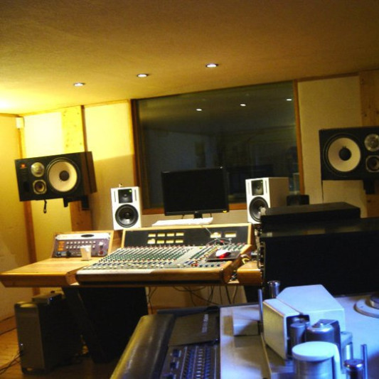 Melodium on SoundBetter