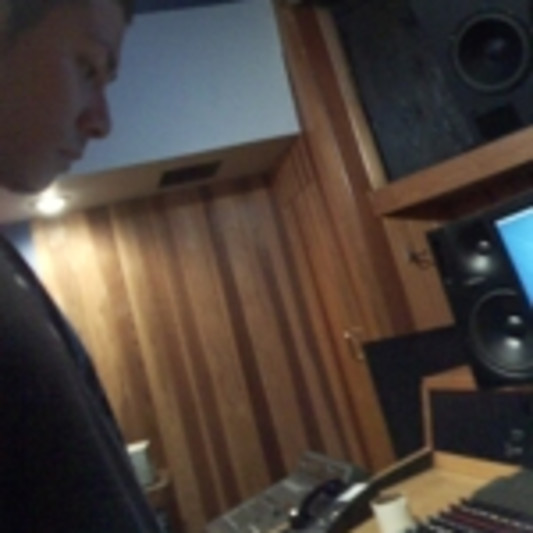 Aki Miu on SoundBetter