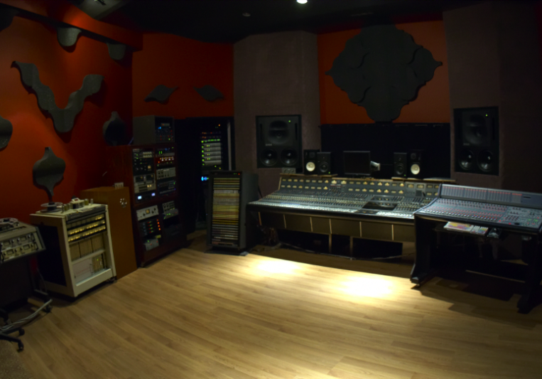 FaultLine Studios on SoundBetter
