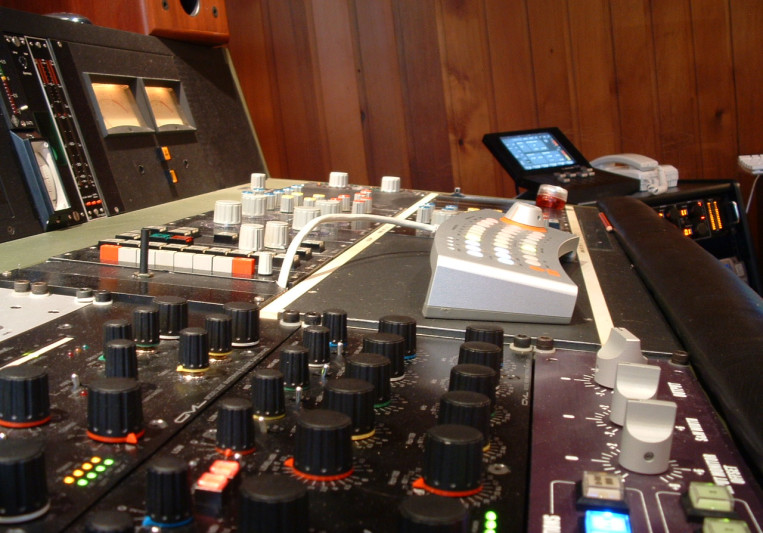 Benchmark Mastering on SoundBetter