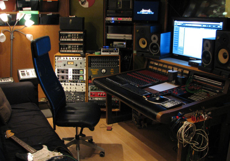 Fader Master Sound Studios Inc. on SoundBetter