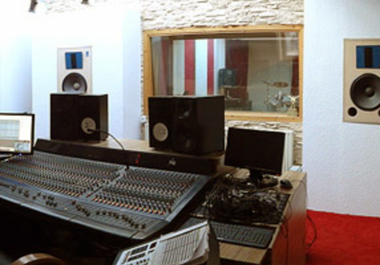 Big House Studios on SoundBetter