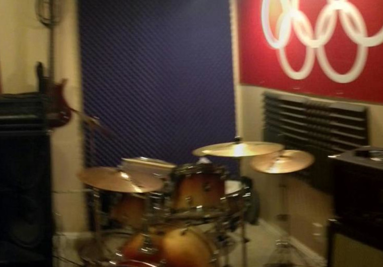 CloneLab Recording Studio on SoundBetter