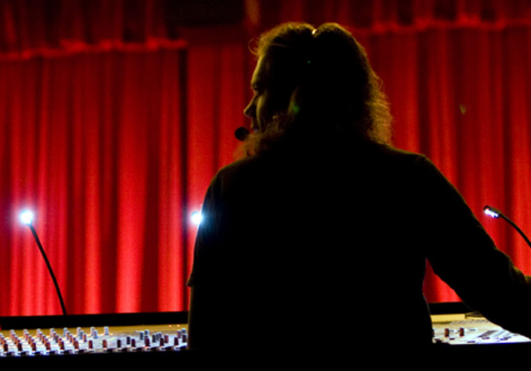Derek Wilson on SoundBetter