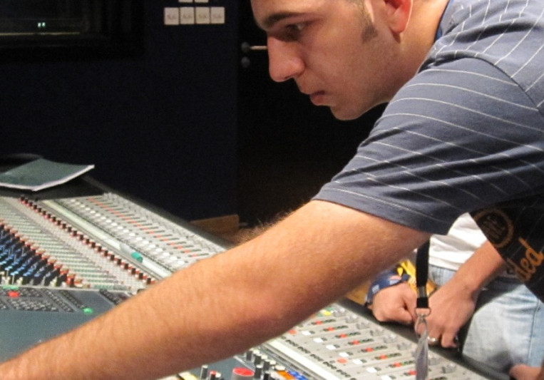 Recording and Mixing Engineer on SoundBetter