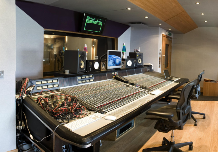 Long Island Studios on SoundBetter