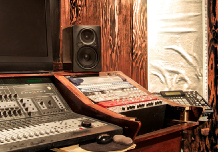 Sound OFF Music Group on SoundBetter